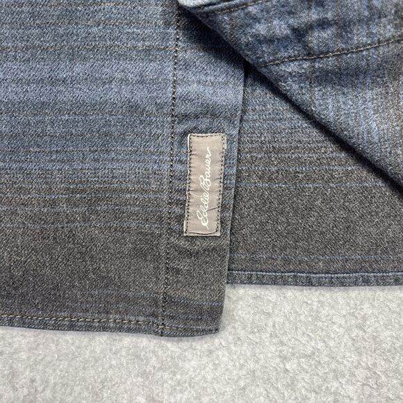 Eddie Bauer Flannel Shirt Men’s Large Blue Gray Plaid Relaxed Fit Button Down - Picture 5 of 11